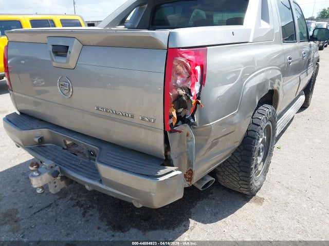 Продажа на аукционе авто 2002 Cadillac Escalade Ext Standard, vin: 3GYEK63N72G229536, номер лота: 44884923