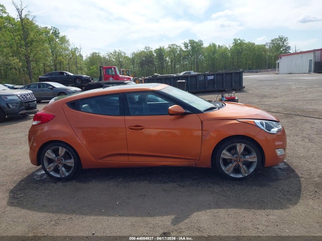 Продаж на аукціоні авто 2016 Hyundai Veloster, vin: KMHTC6AD7GU252707, номер лоту: 44884927