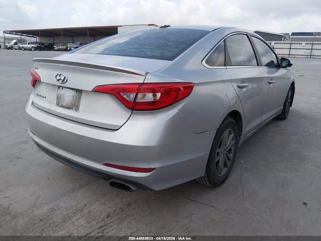 Продажа на аукционе авто 2015 Hyundai Sonata Se, vin: 5NPE24AF3FH004842, номер лота: 44884933