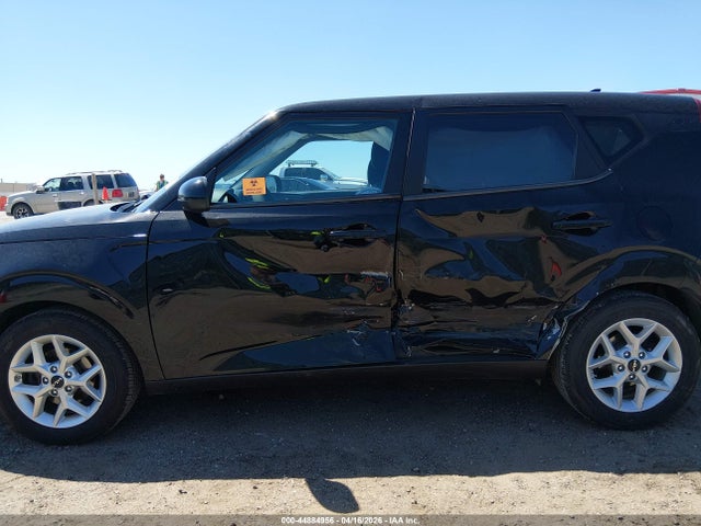 44884956 :رقم المزاد ، KNDJ23AU3N7816264 vin ، 2022 Kia Soul Lx مزاد بيع