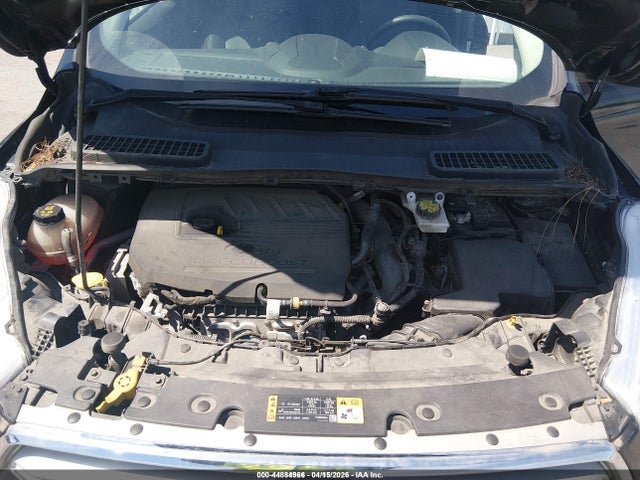 1FMCU9GDXJUD08720 Ford ESCAPE SE