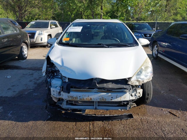 2014 Toyota Prius C Two მანქანა იყიდება აუქციონზე, vin: JTDKDTB31E1567227, აუქციონის ნომერი: 44884972