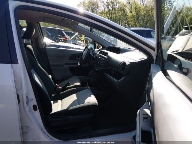 2014 Toyota Prius C Two მანქანა იყიდება აუქციონზე, vin: JTDKDTB31E1567227, აუქციონის ნომერი: 44884972