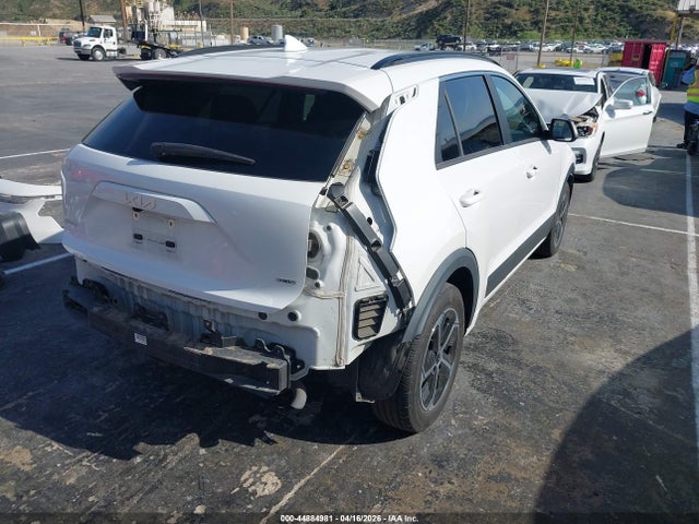 KNDCR3LE6P5085256 KIA NIRO EX