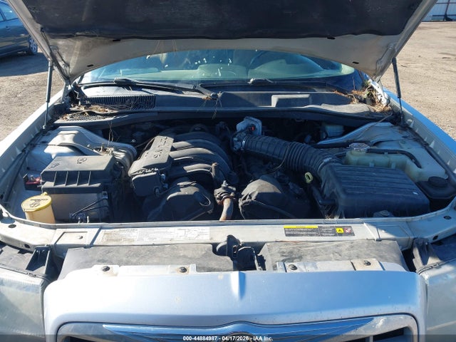 2005 Chrysler 300 მანქანა იყიდება აუქციონზე, vin: 2C3JA43R15H530844, აუქციონის ნომერი: 44884987