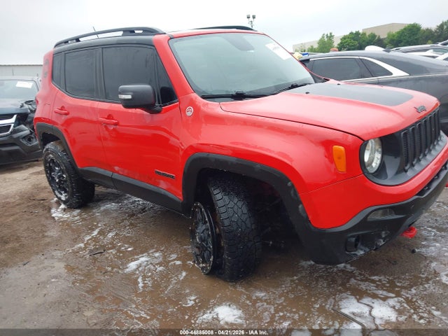 44885008 :رقم المزاد ، ZACCJBCT2GPD50536 vin ، 2016 Jeep Renegade Trailhawk مزاد بيع
