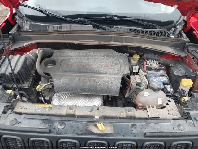 44885008 :رقم المزاد ، ZACCJBCT2GPD50536 vin ، 2016 Jeep Renegade Trailhawk مزاد بيع