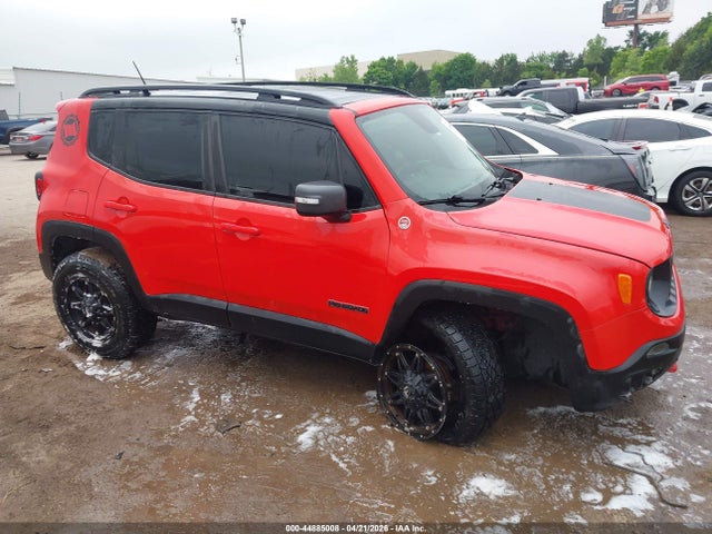 44885008 :رقم المزاد ، ZACCJBCT2GPD50536 vin ، 2016 Jeep Renegade Trailhawk مزاد بيع
