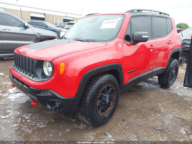 44885008 :رقم المزاد ، ZACCJBCT2GPD50536 vin ، 2016 Jeep Renegade Trailhawk مزاد بيع
