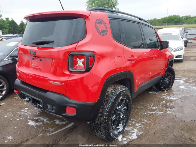 44885008 :رقم المزاد ، ZACCJBCT2GPD50536 vin ، 2016 Jeep Renegade Trailhawk مزاد بيع