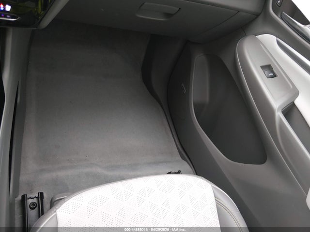 1G1FZ6S05P4111638 Chevrolet Bolt Euv Fwd Premier