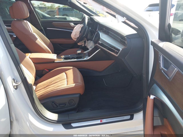 Продажа на аукционе авто 2025 Audi A6 Premium Plus 55 Tfsi Quattro S Tronic, vin: WAUL2BF25SN002924, номер лота: 44885029