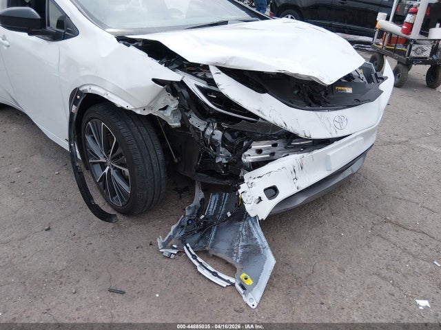 JTDADABU8R3024198 Toyota Prius Limited Awd-e