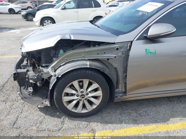 5XXGT4L38JG262853 KIA Optima Lx