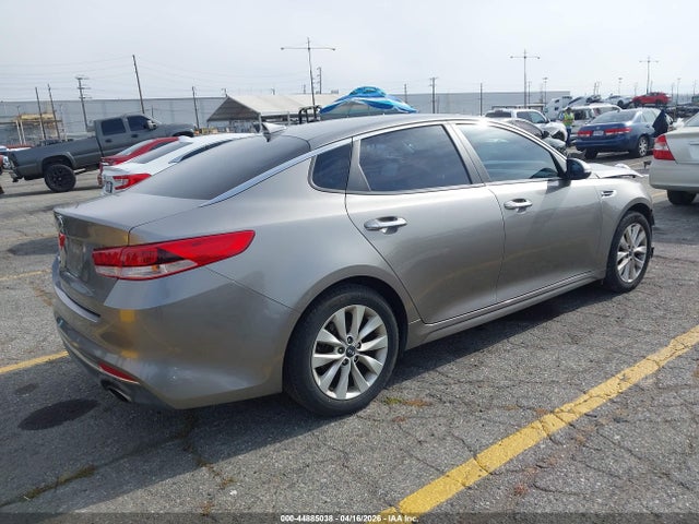 5XXGT4L38JG262853 KIA Optima Lx