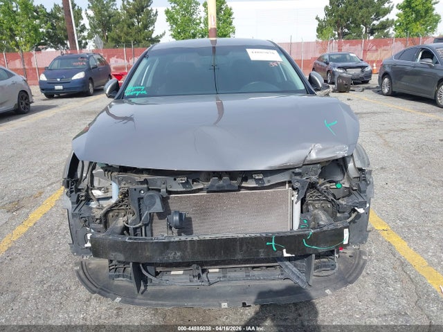 5XXGT4L38JG262853 KIA Optima Lx