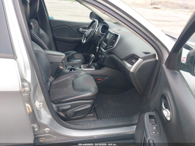 44885055 :رقم المزاد ، 1C4PJMBS8FW786556 vin ، 2015 Jeep Cherokee مزاد بيع