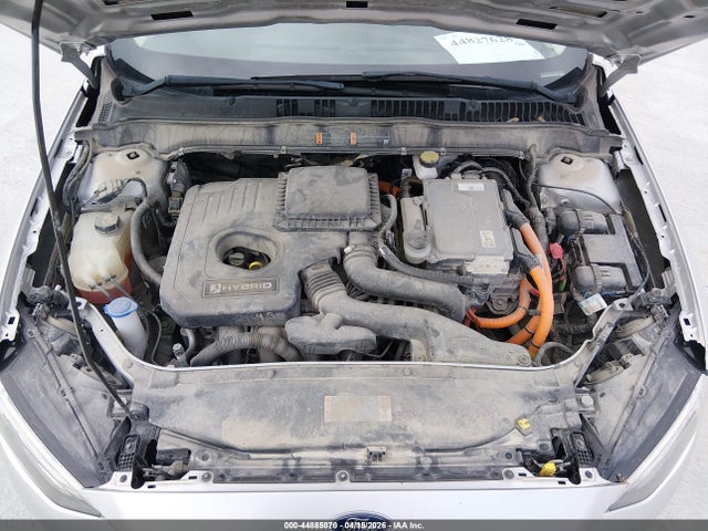 3FA6P0LU8KR258778 Ford Fusion Hybrid Se