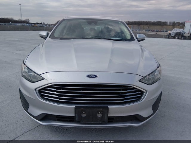3FA6P0LU8KR258778 Ford Fusion Hybrid Se