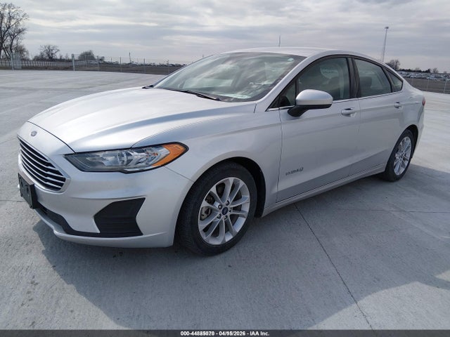 3FA6P0LU8KR258778 Ford Fusion Hybrid Se