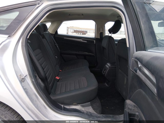 3FA6P0LU8KR258778 Ford Fusion Hybrid Se