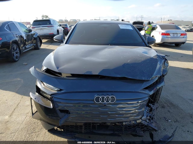 Audi A6 E-tron Prestige 2025 WAU3CAGH4SA026312 Image 13