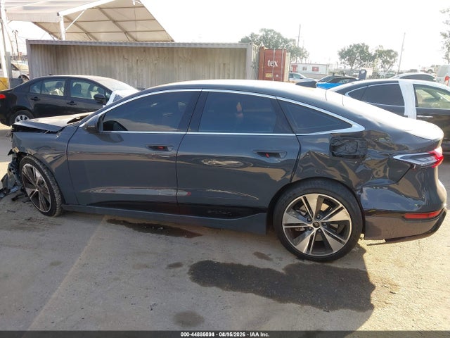 Audi A6 E-tron Prestige 2025 WAU3CAGH4SA026312 Image 15