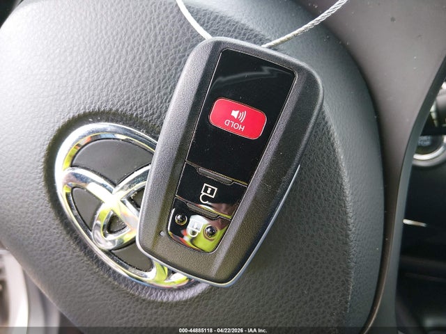 NMTKHMBX5JR046780 Toyota C-hr Xle Premium