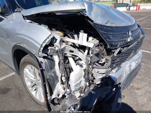 JA4J3TA84NZ044789 Mitsubishi Outlander Es 2.5 2wd