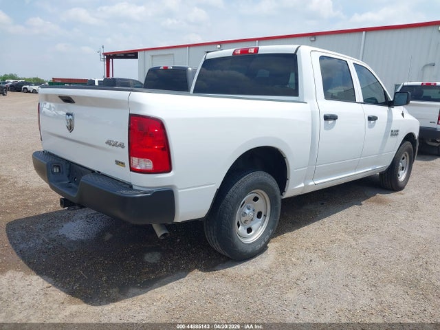 1C6RR7KGXJS297212 RAM 1500 Tradesman 4x4 5&#039;7 Box