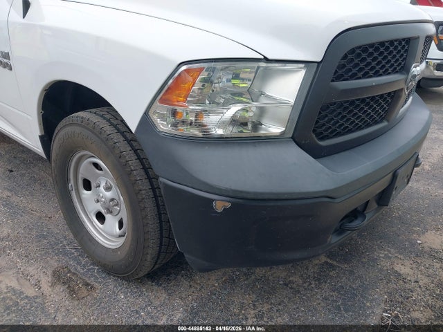1C6RR7KGXJS297212 RAM 1500 Tradesman 4x4 5&#039;7 Box