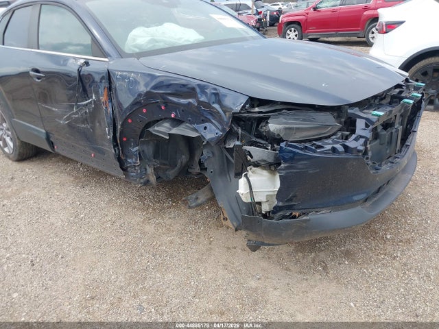 44885178 :رقم المزاد ، 3MVDMACL2MM210120 vin ، 2021 Mazda Cx-30 Preferred مزاد بيع