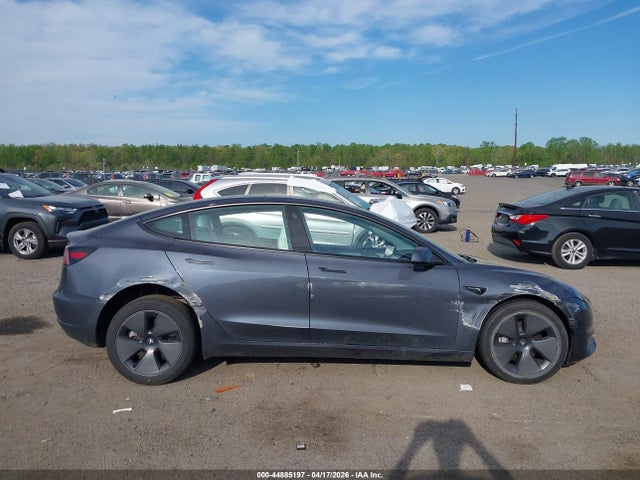 Tesla Model 3 Rear-wheel Drive 2023 5YJ3E1EAXPF583887 Image 12