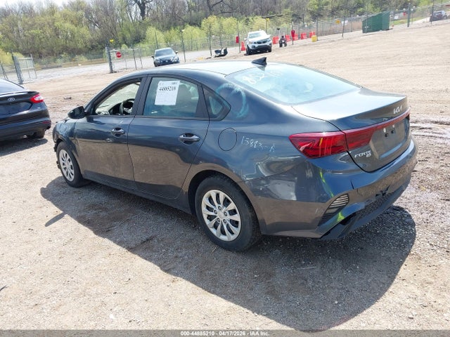 2022 KIA FORTE 3KPF24AD4NE425247 Photo 2