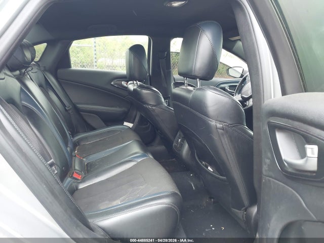 2015 Chrysler 200 S მანქანა იყიდება აუქციონზე, vin: 1C3CCCBB4FN756208, აუქციონის ნომერი: 44885241