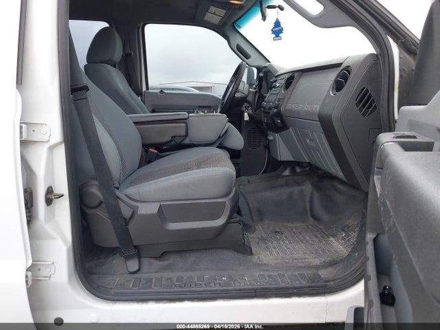 1FT8W4DT4GED31657 Ford F-450 Xl