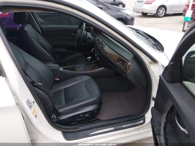 2009 Bmw 328i მანქანა იყიდება აუქციონზე, vin: WBAPH77559NM28824, აუქციონის ნომერი: 44885279