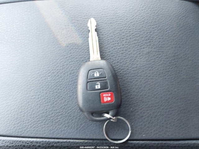 Продажа на аукционе авто 2015 Toyota Highlander Le, vin: 5TDZARFHXFS009672, номер лота: 44885297