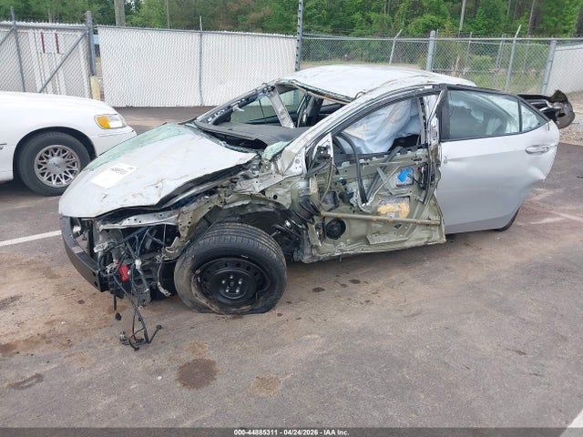 Toyota COROLLA LE 2018 2T1BURHE4JC031583 Image 2