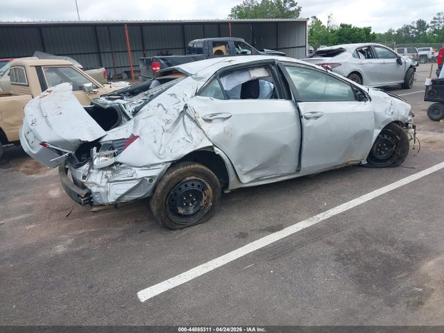 Toyota COROLLA LE 2018 2T1BURHE4JC031583 Image 4