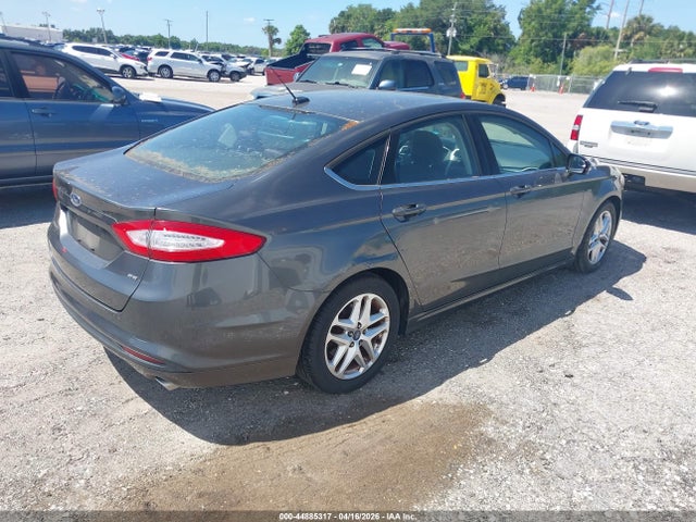 44885317 :رقم المزاد ، 1FA6P0H79F5107573 vin ، 2015 Ford Fusion Se مزاد بيع