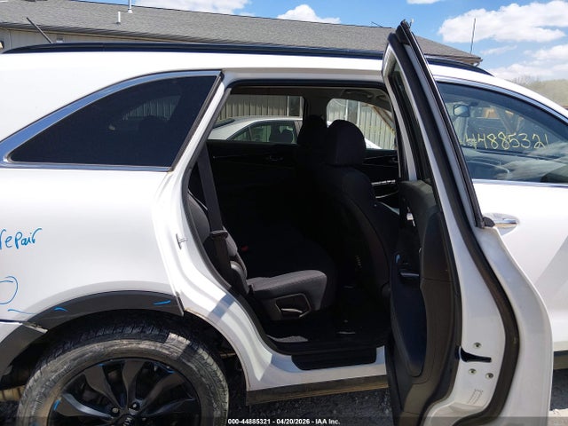 Auction sale of the 2019 Kia Sorento 3.3l Lx, vin: 5XYPGDA50KG587308, lot number: 44885321