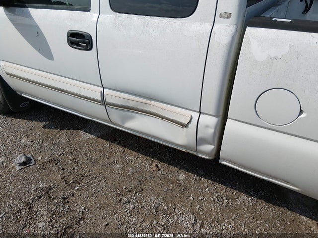 2004 Chevrolet Silverado 1500 Ls მანქანა იყიდება აუქციონზე, vin: 2GCEC19VX41230978, აუქციონის ნომერი: 44885350