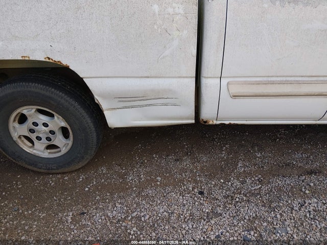 2004 Chevrolet Silverado 1500 Ls მანქანა იყიდება აუქციონზე, vin: 2GCEC19VX41230978, აუქციონის ნომერი: 44885350