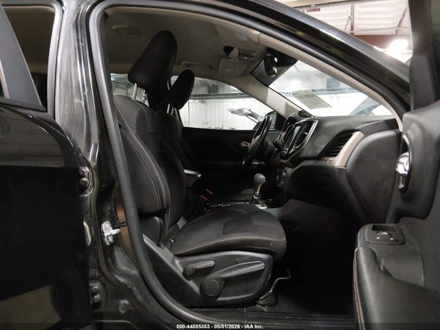 44885353 :رقم المزاد ، 1C4PJMCS7GW131594 vin ، 2016 Jeep Cherokee Latitude مزاد بيع