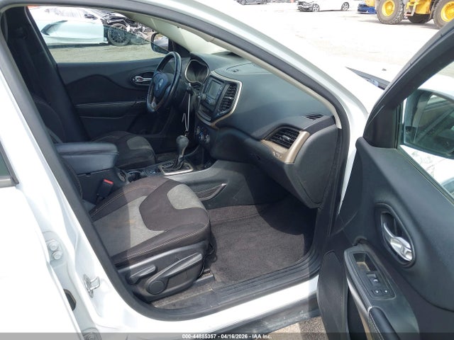 44885357 :رقم المزاد ، 1C4PJLAB9FW677003 vin ، 2015 Jeep Cherokee Sport مزاد بيع