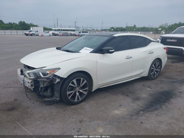 Nissan Maxima 3.5 Platinum 2016 1N4AA6AP1GC415066 Image 2