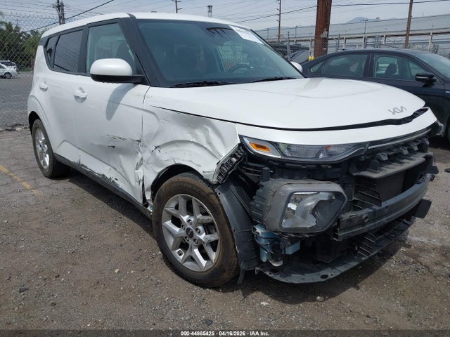 KIA SOUL LX 2022 KNDJ23AUXN7827715 Image 6