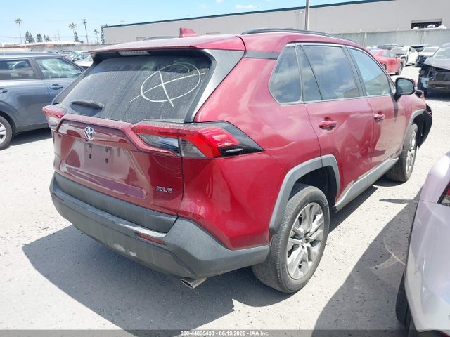 2T3C1RFV9NW202260 Toyota Rav4 Xle Premium