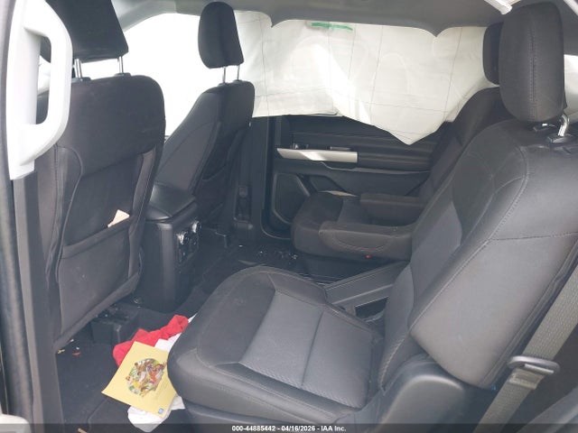 Ford EXPLORER XLT 2023 1FMSK7DHXPGA44595 Image 8